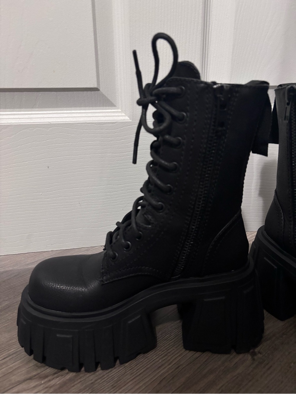Dolls Kill / Widow For All Eternity Platform Boots - Picture 4 of 7